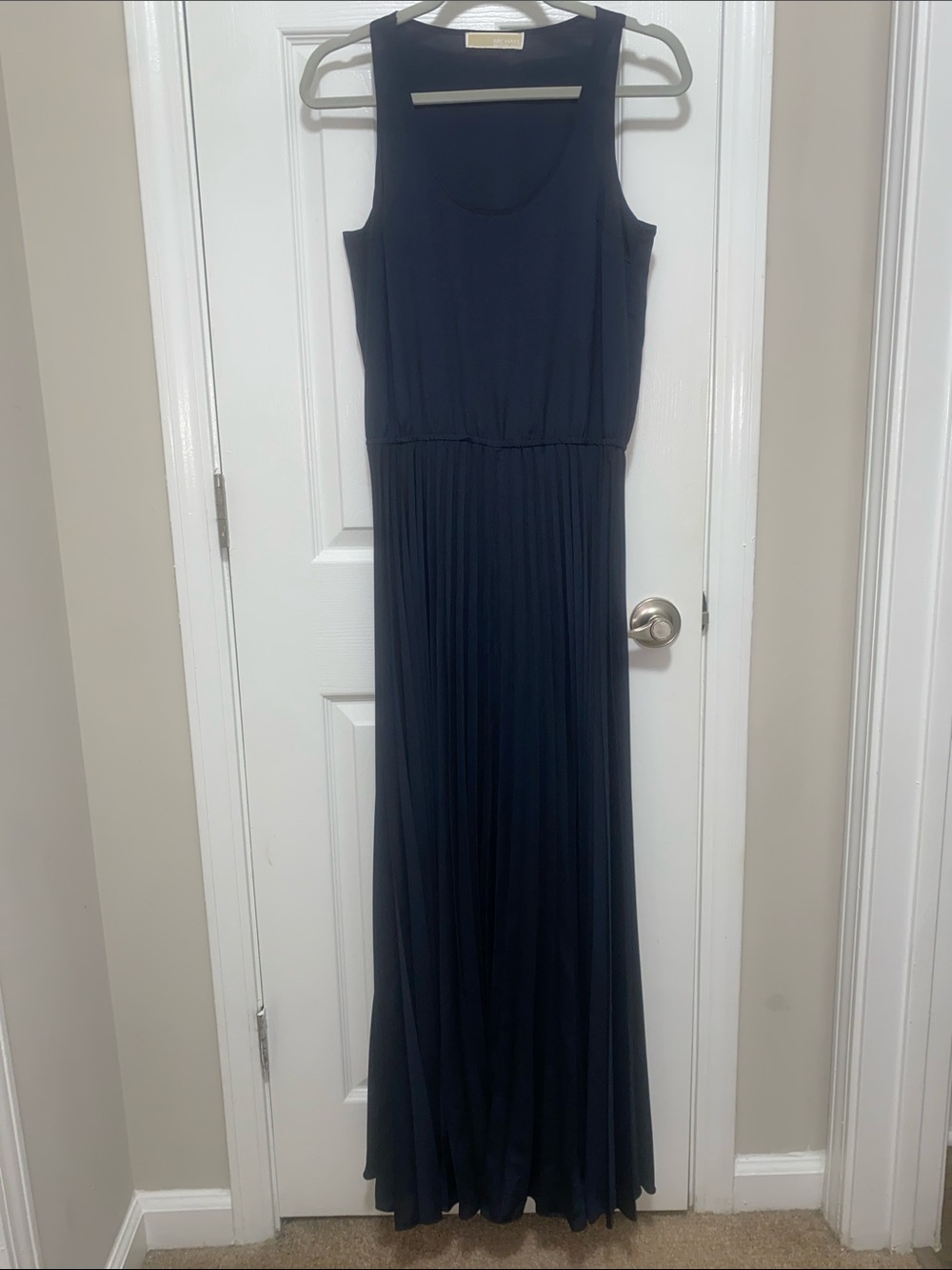 Michael Kors | Sleeveless Navy PleatedMaxi Dress - Elegant Women's Evening | S
